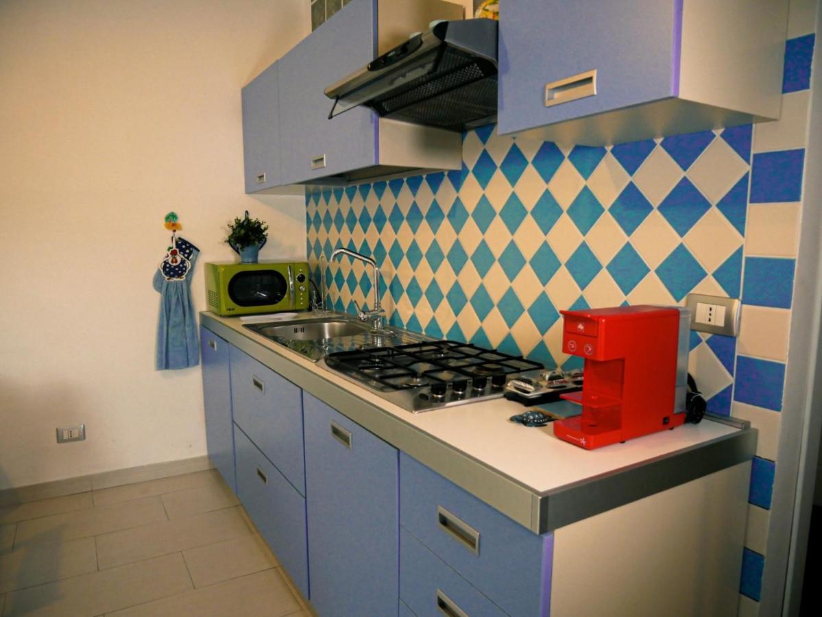 Mare Roccia Beachfront Apartment 陶尔米纳 外观 照片